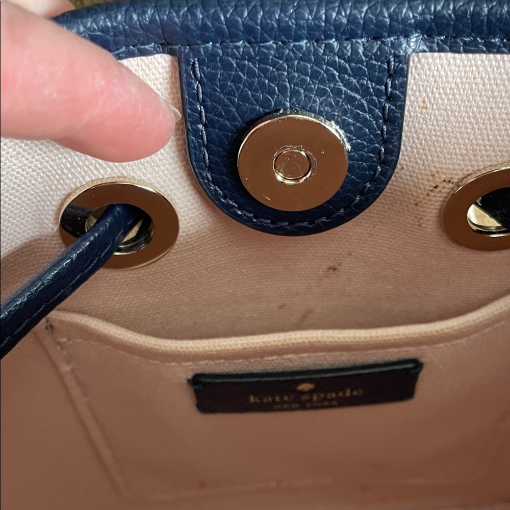 Kate Spade Navy and Cream Shoulder Bag - Picture 8 of 10